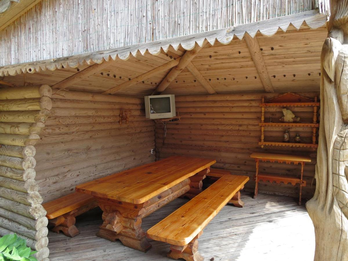 Edmundas Palanga Luaran gambar